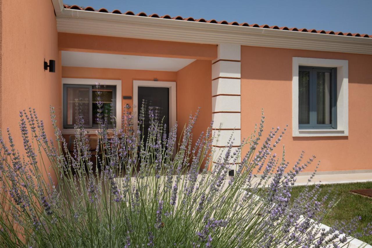 Perithia Suites Dış mekan fotoğraf