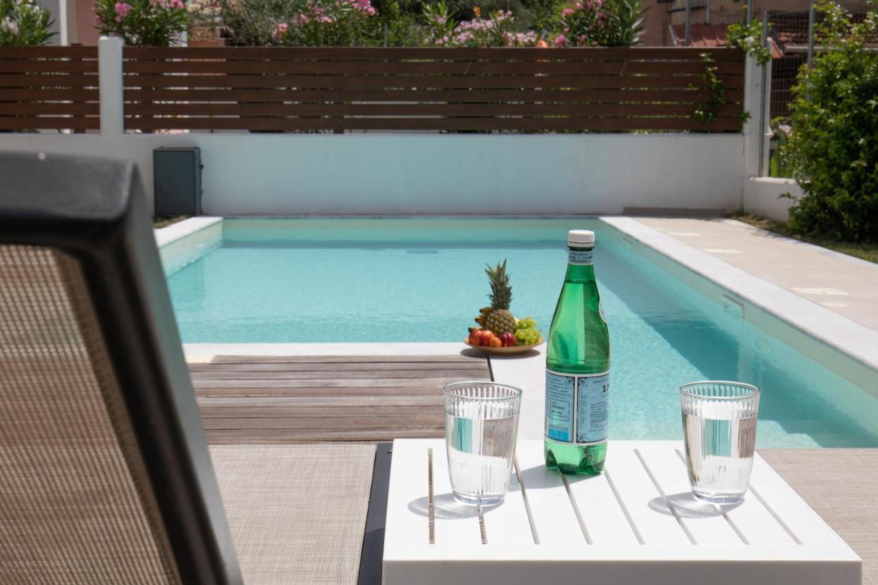 Perithia Suites Dış mekan fotoğraf