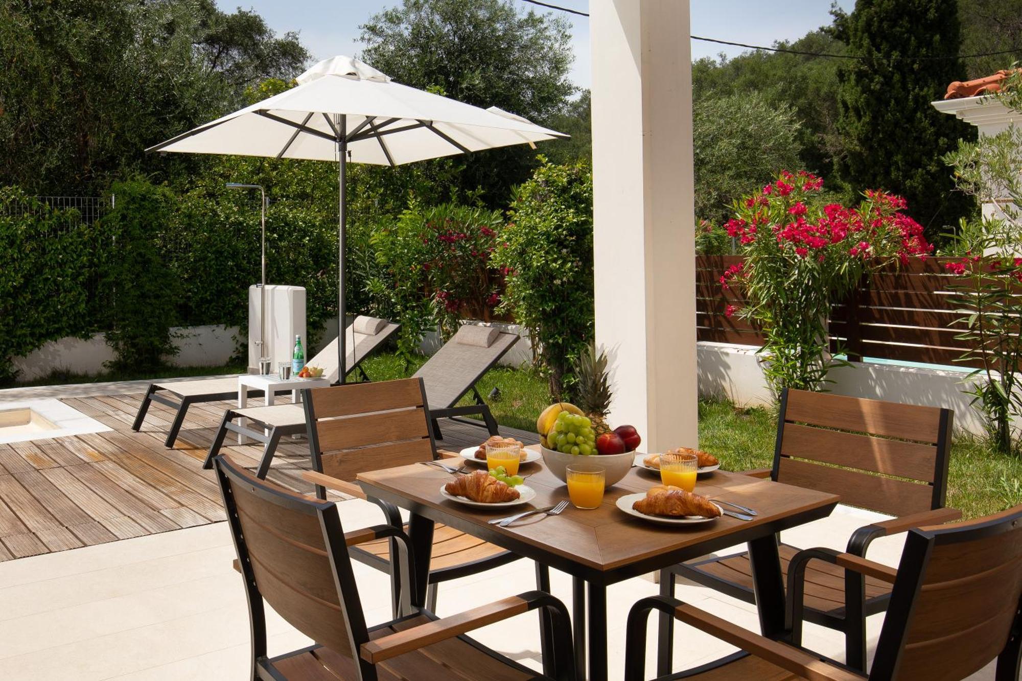 Perithia Suites Dış mekan fotoğraf