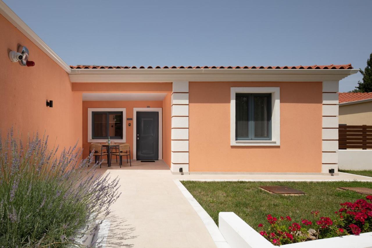 Perithia Suites Dış mekan fotoğraf