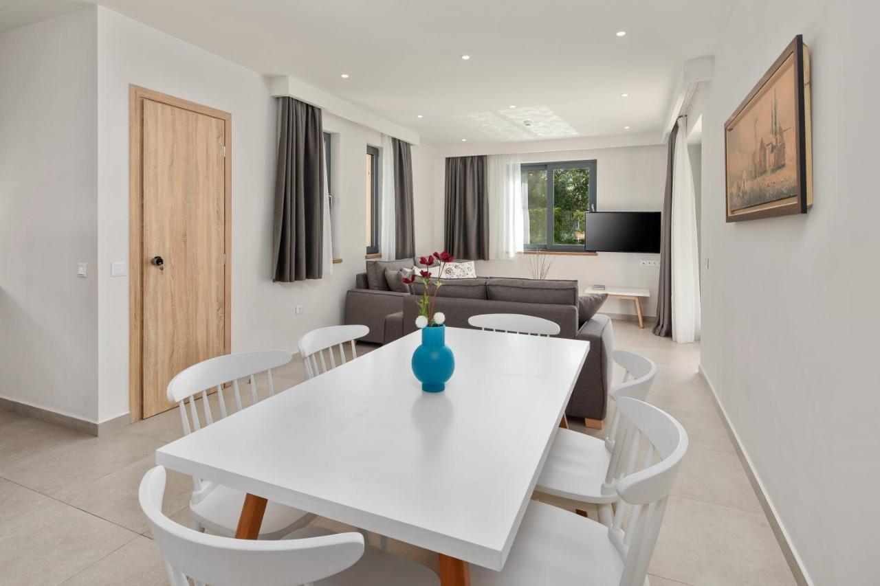 Perithia Suites Dış mekan fotoğraf