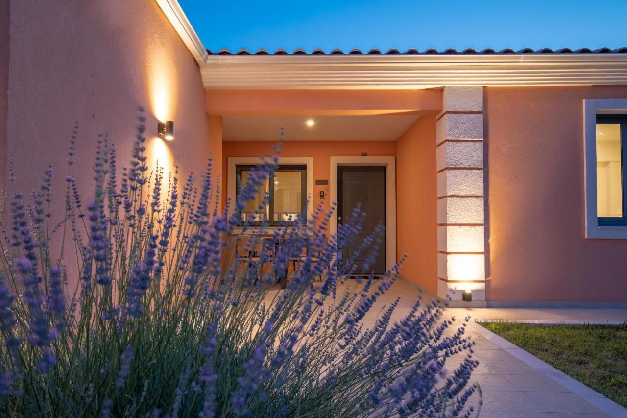 Perithia Suites Dış mekan fotoğraf